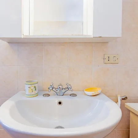 Guesthost - Casa Diletta With Terrace Apartamento *